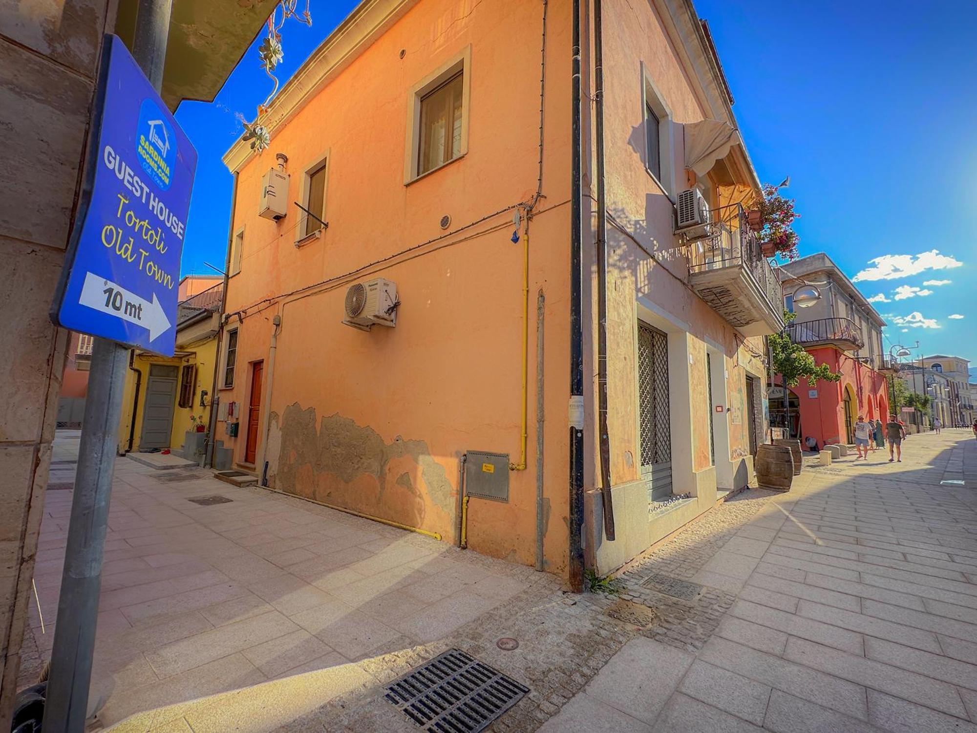 Sardiniarooms Tortoli Old Town Экстерьер фото
